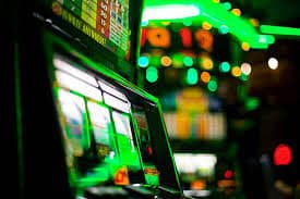 Filipino sports fan checking basketball betting odds on sz777 asia mobile browser